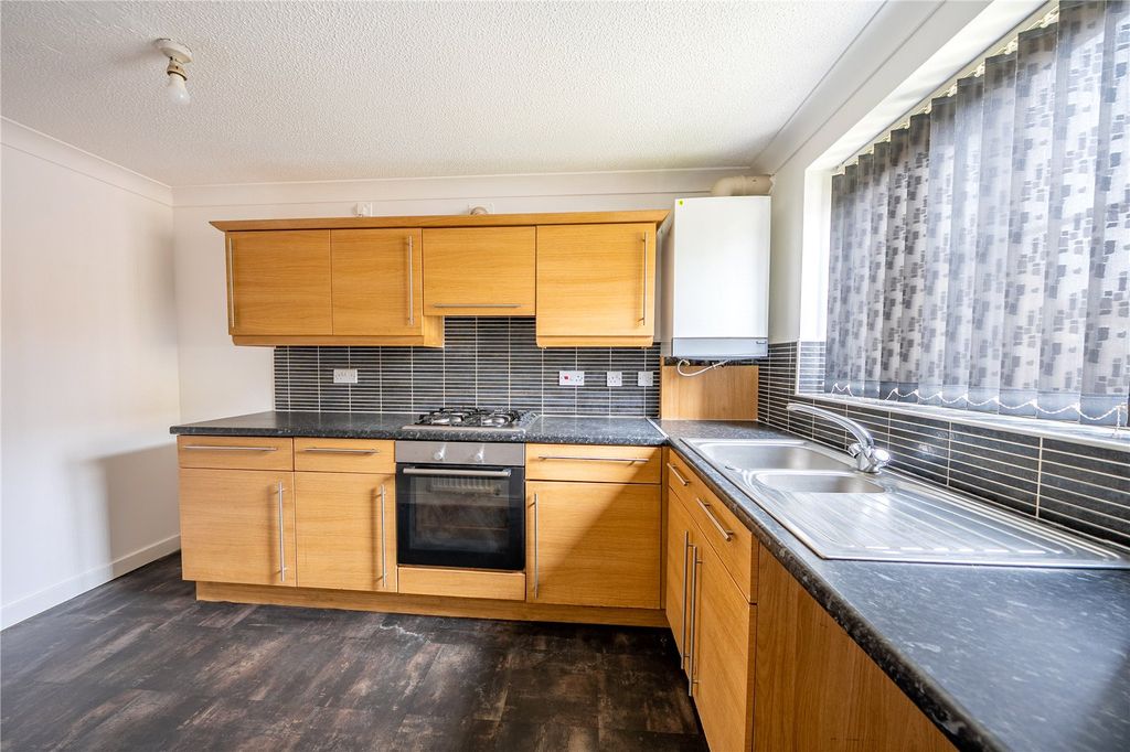 Property photo 3 of 16 Picture No. 15