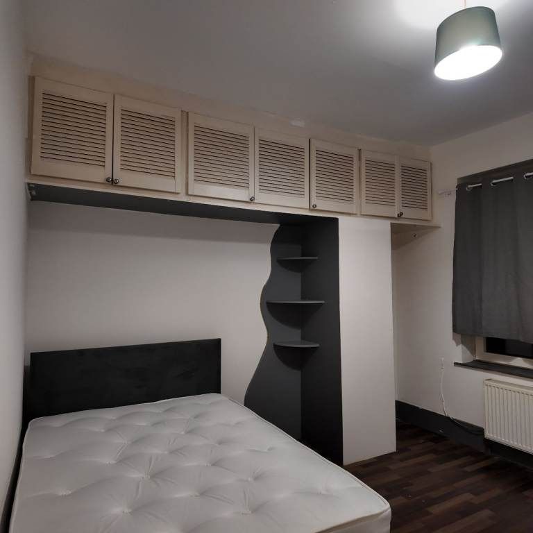 Property photo 1 of 3