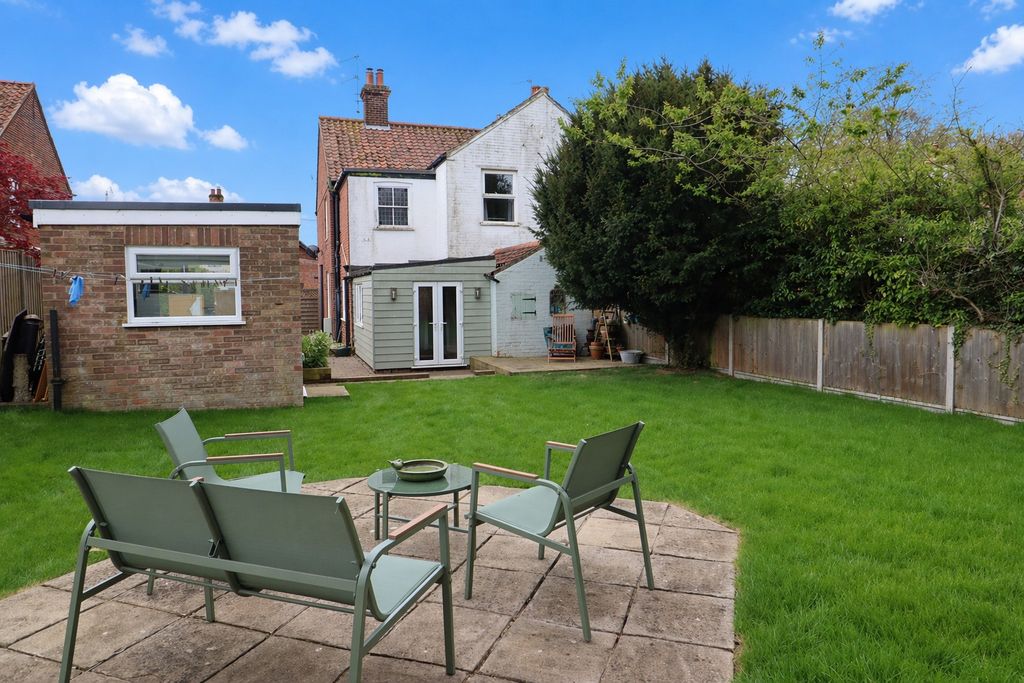 Property photo 2 of 20 5081525