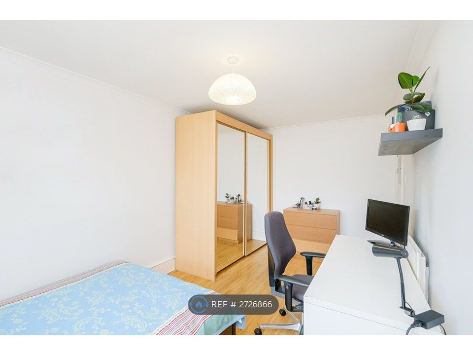 Property photo 3 of 22