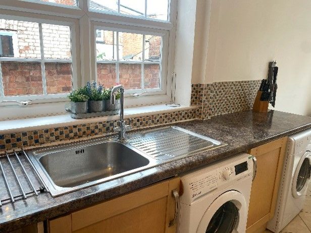 Property photo 3 of 5 Kitchen