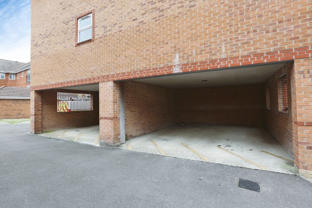 Property photo 2 of 8 Pbox-Img.Jpg