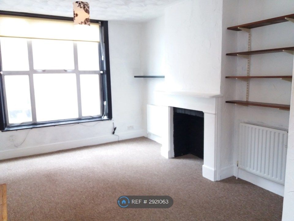 Property photo 3 of 11 Living Area