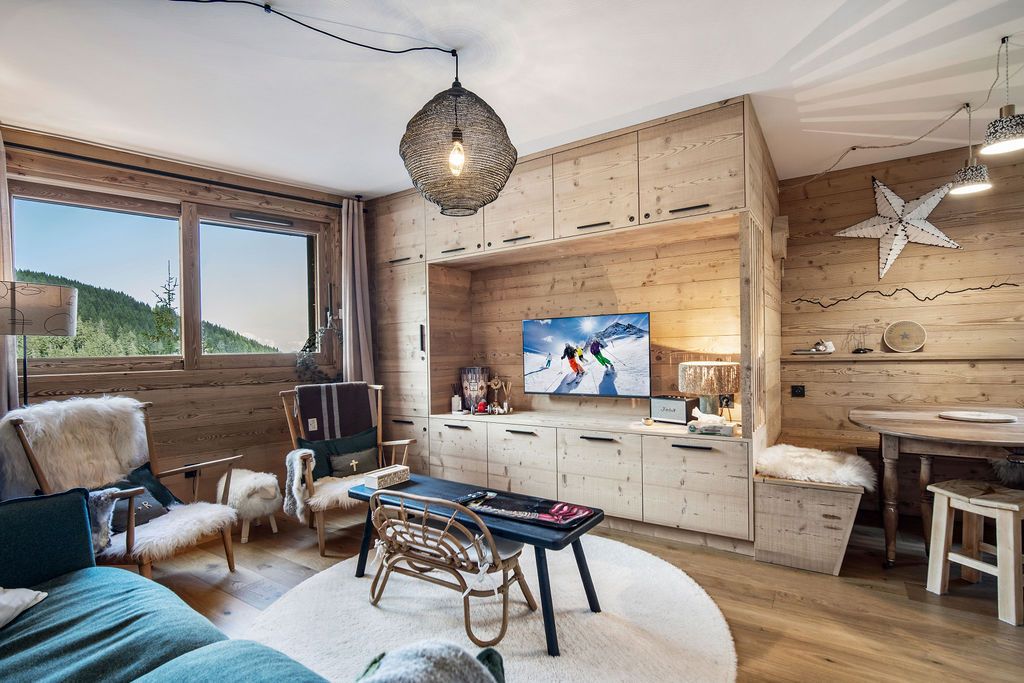 Property photo 2 of 12 Courchevel Apartment