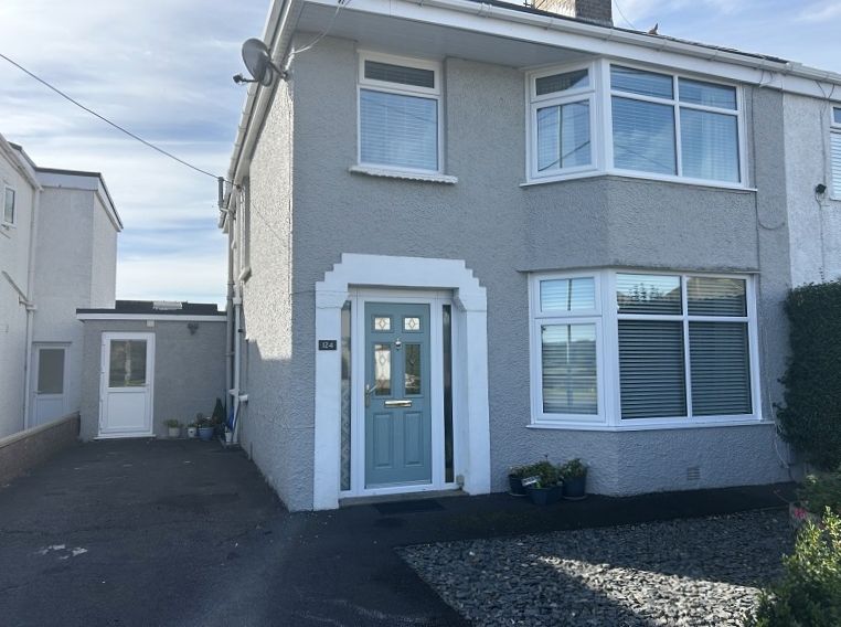 Property photo 1 of 32