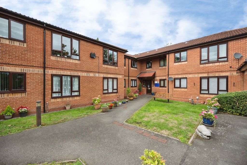 Property photo 1 of 18 Pbox-Img.Jpg
