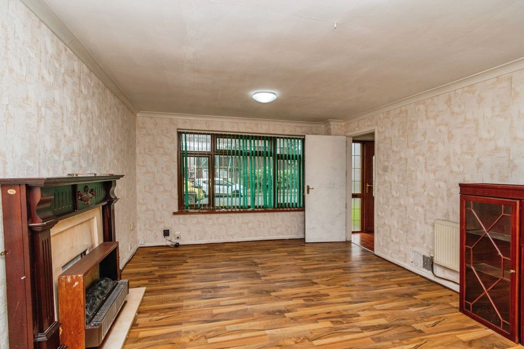 Property photo 2 of 15