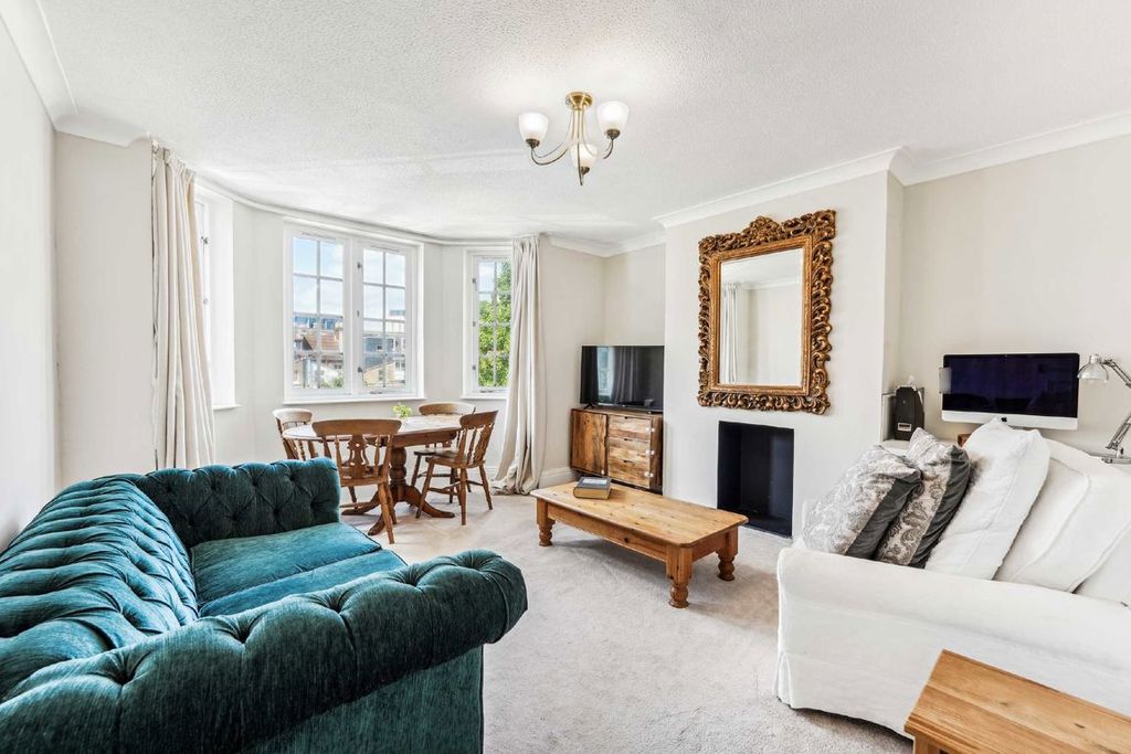 Property photo 1 of 5