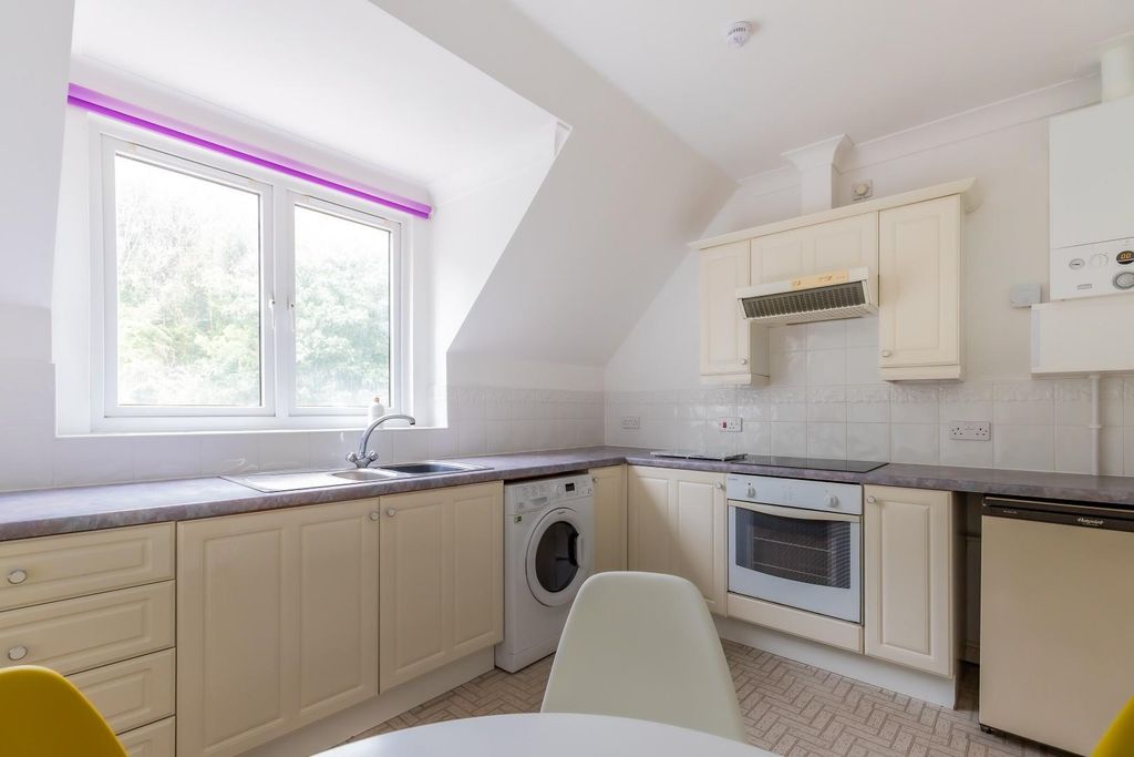 Property photo 3 of 11 30 (3 Of 11).Jpg