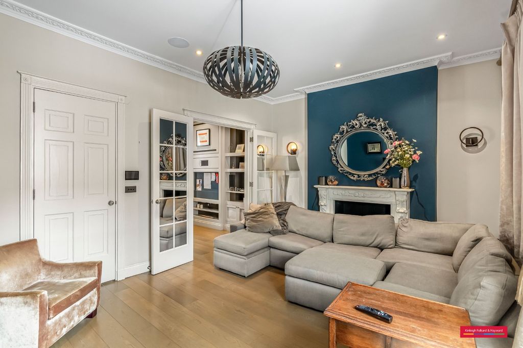 Property photo 1 of 12 Reception Room