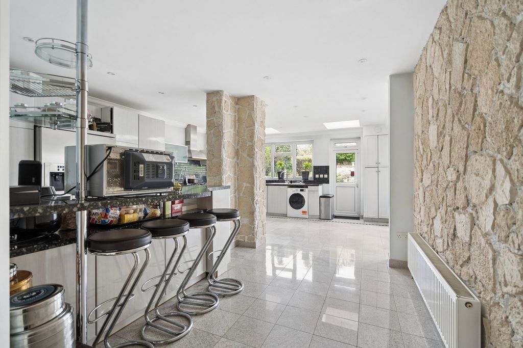 Additional image 6 of 6 bed detached house for saleChiltern Road, Pinner HA5