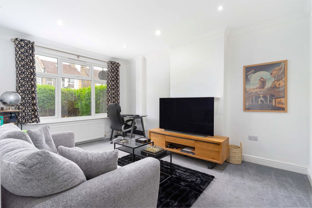 Property photo 2 of 16 Reception Room