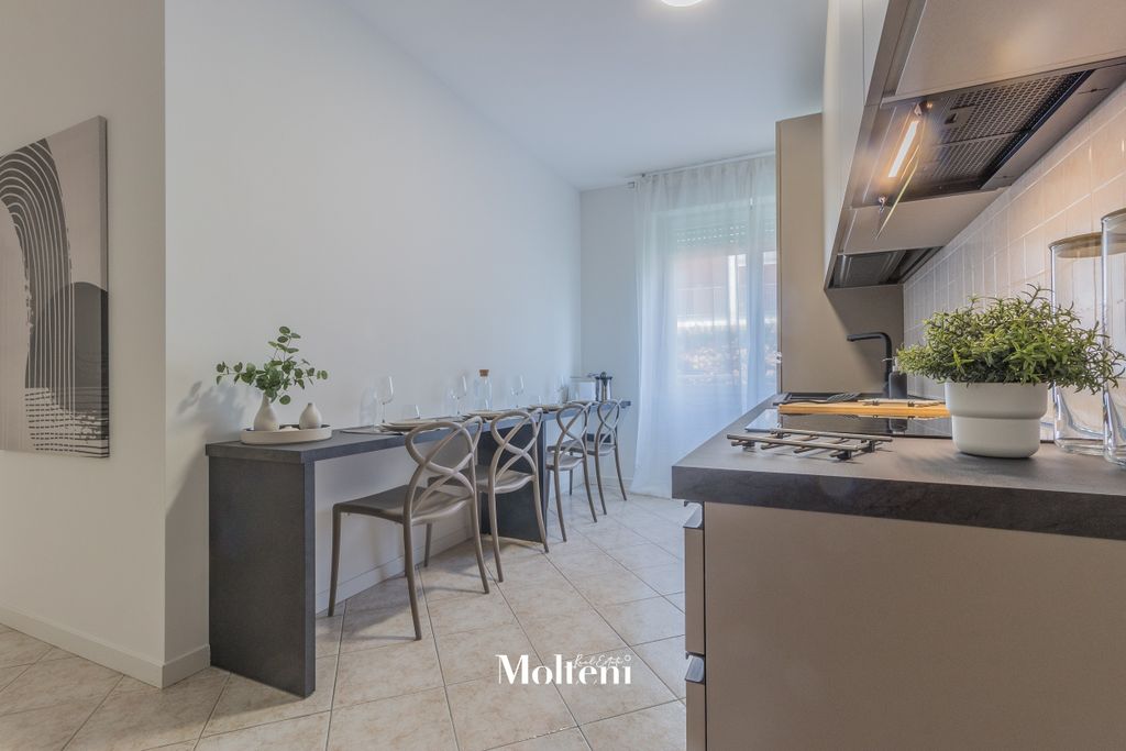 Property photo 2 of 36