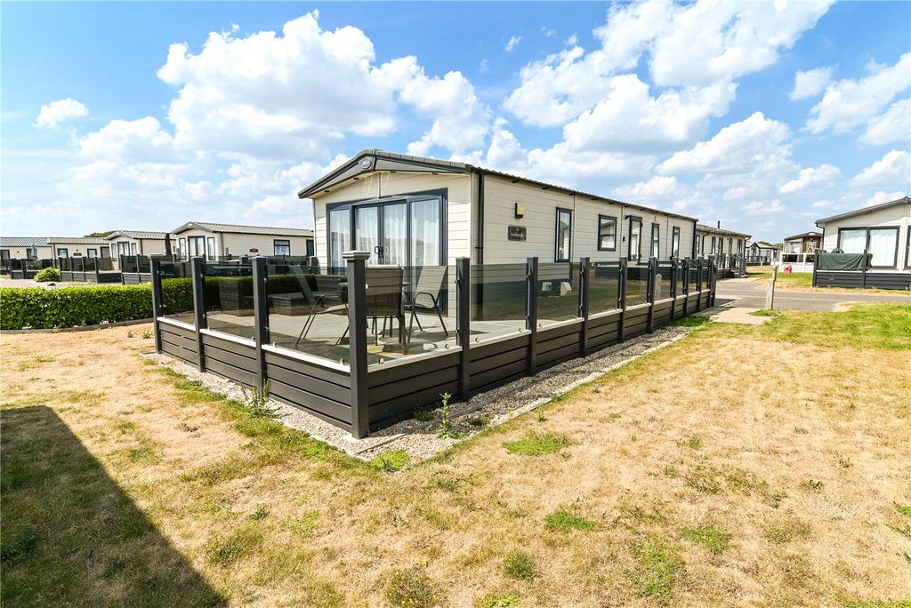 Property photo 1 of 16 Picture No. 02