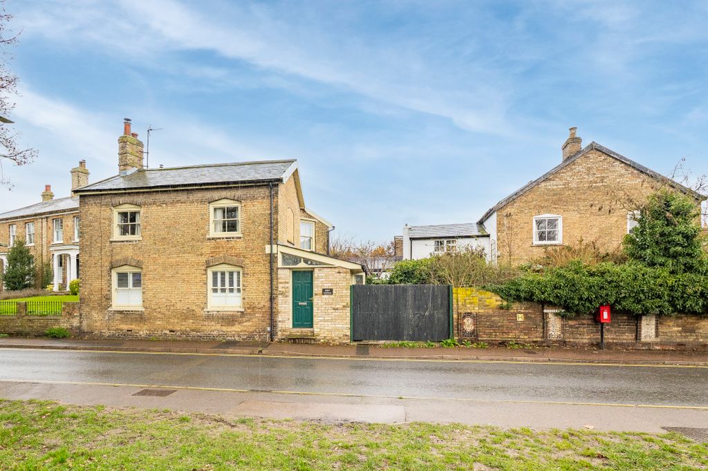 Property photo 1 of 13
