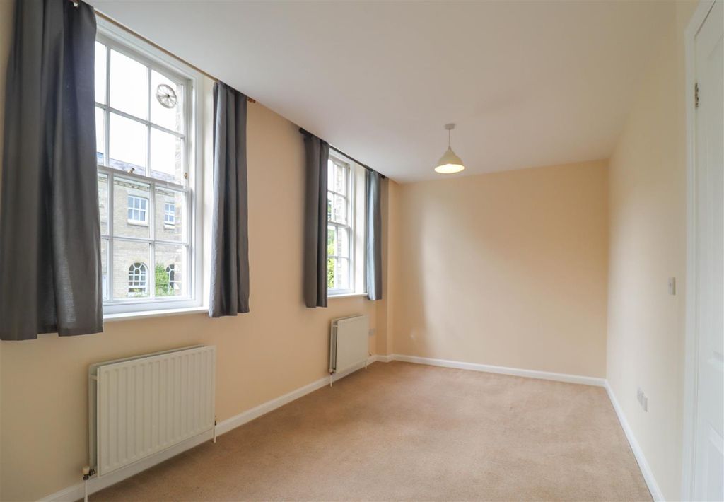Property photo 3 of 6 Img_2052-1.Jpg