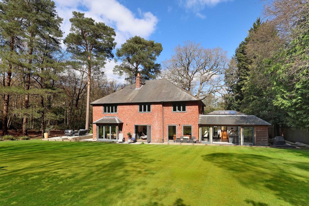 Property photo 2 of 26 Picture No. 93
