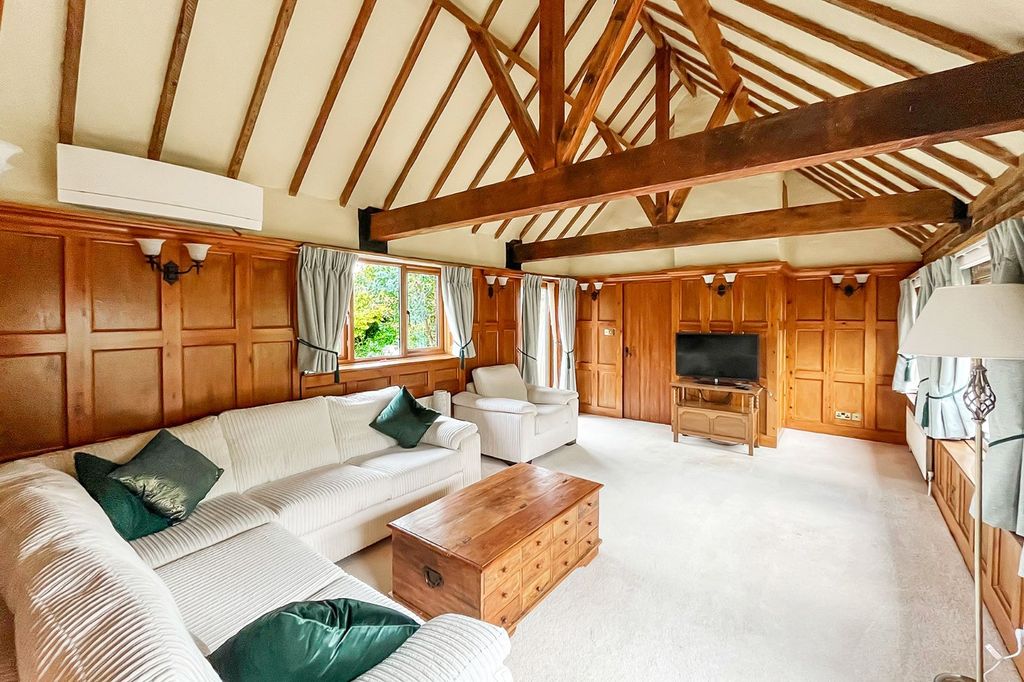 Property photo 2 of 20 Picture No. 02