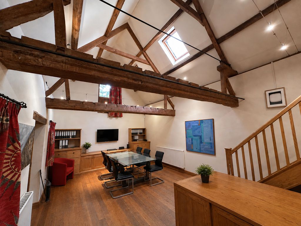 Property photo 2 of 5