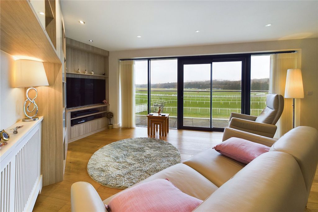 Property photo 2 of 22 Living Area