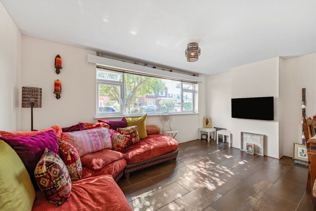 Property photo 2 of 7