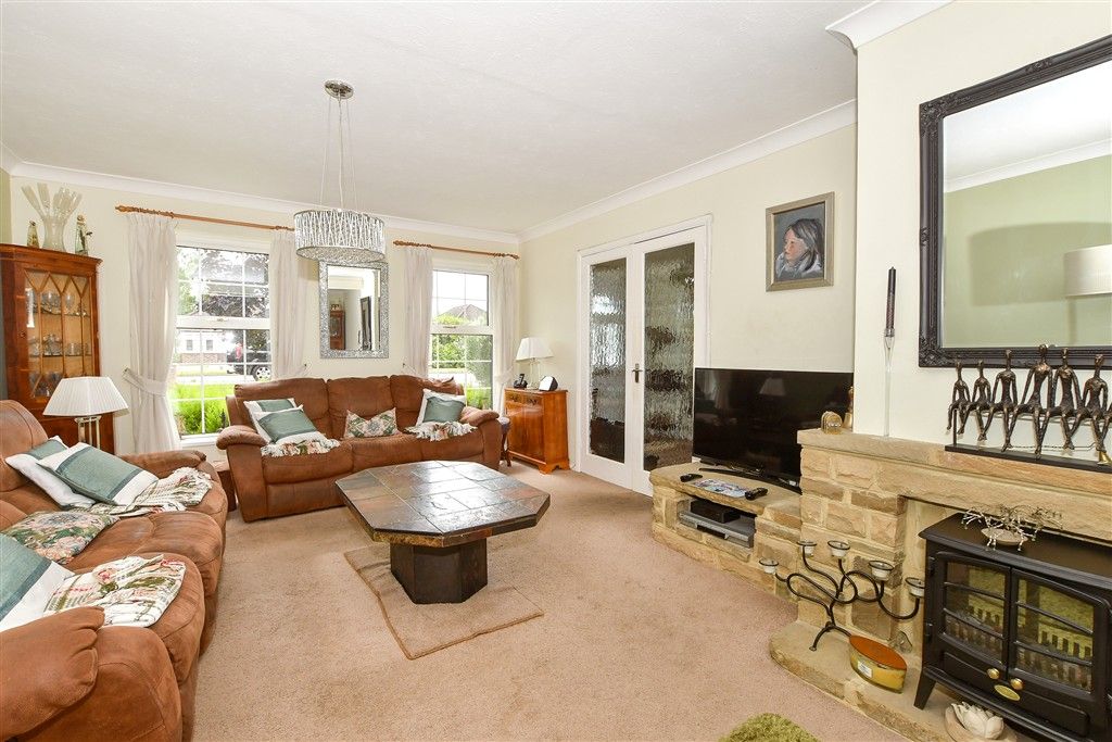 Property photo 1 of 14 Lounge/Diner