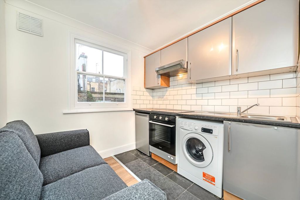 Property photo 2 of 5