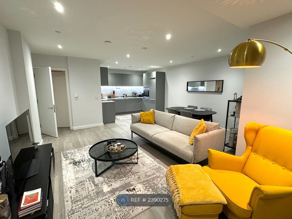 Property photo 1 of 14 Living Room