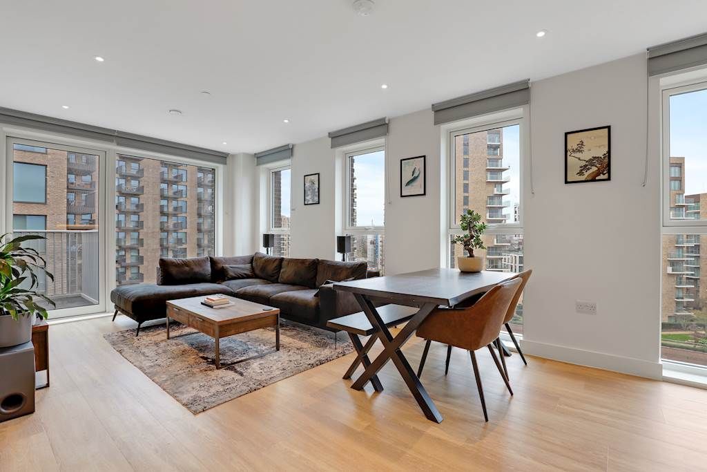 Property photo 1 of 8 07-5Dcdjhnhhrl - 803 Borsberry House - 19-Small