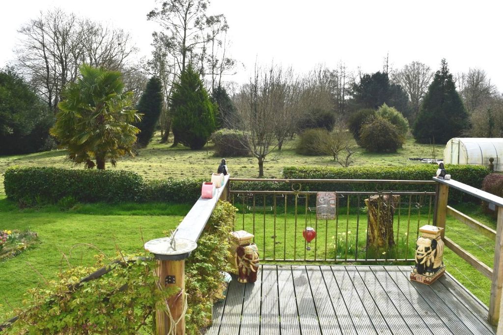 Property photo 3 of 32