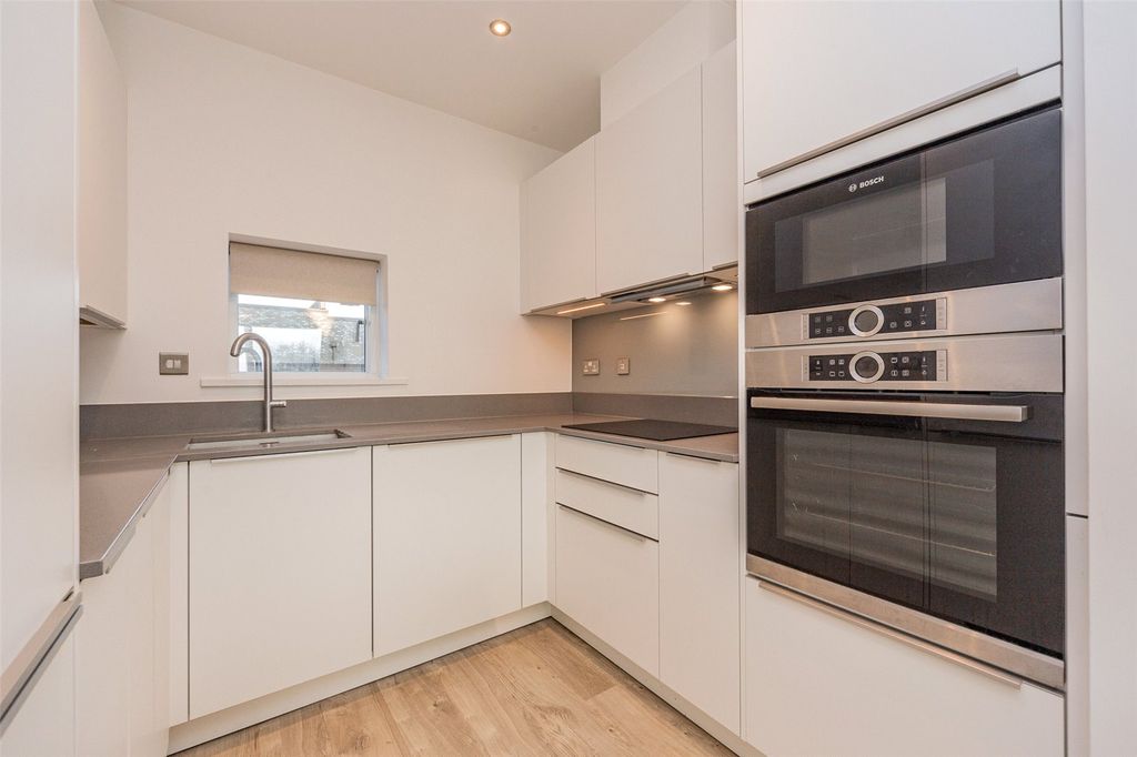 Property photo 3 of 14 Picture No. 07