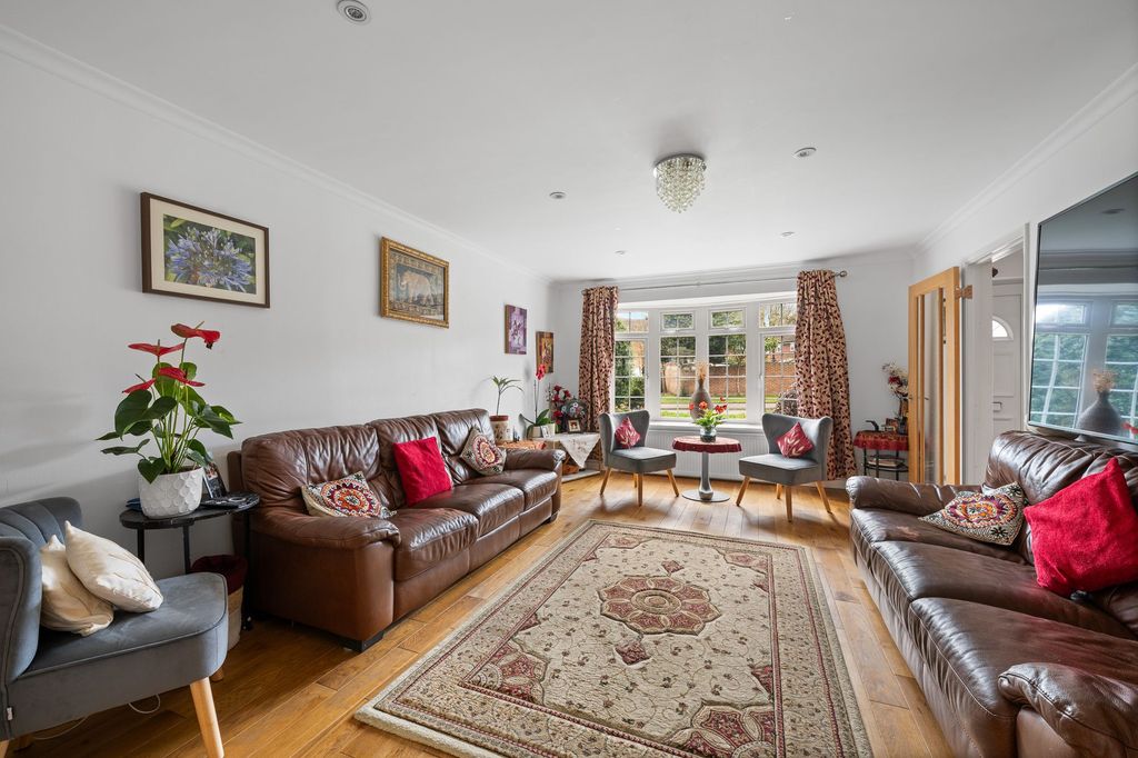 Property photo 2 of 17