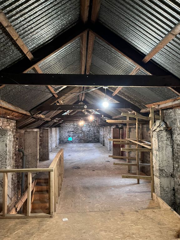 Property photo 1 of 27