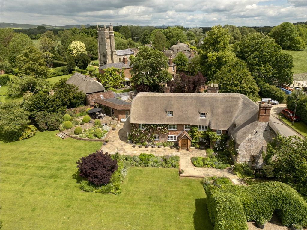 Property photo 1 of 36 Grange Farm House