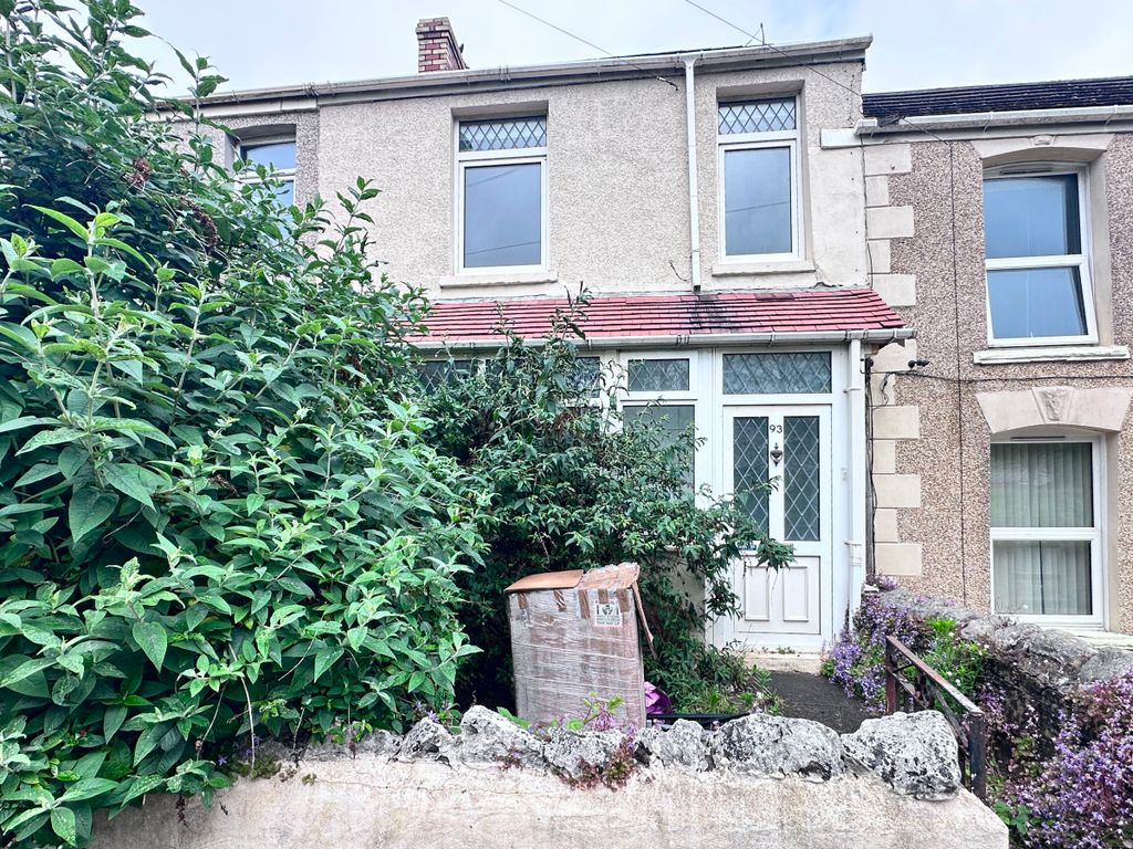 Property photo 2 of 24