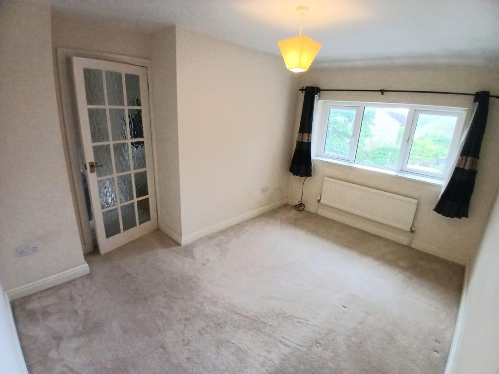 Property photo 2 of 14 Image