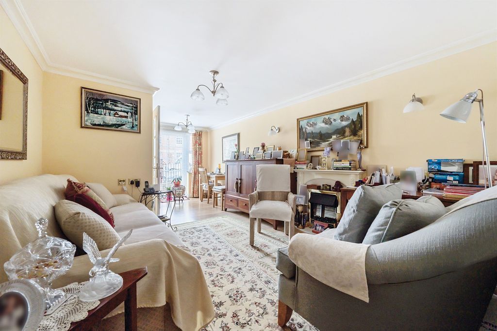 Property photo 3 of 10