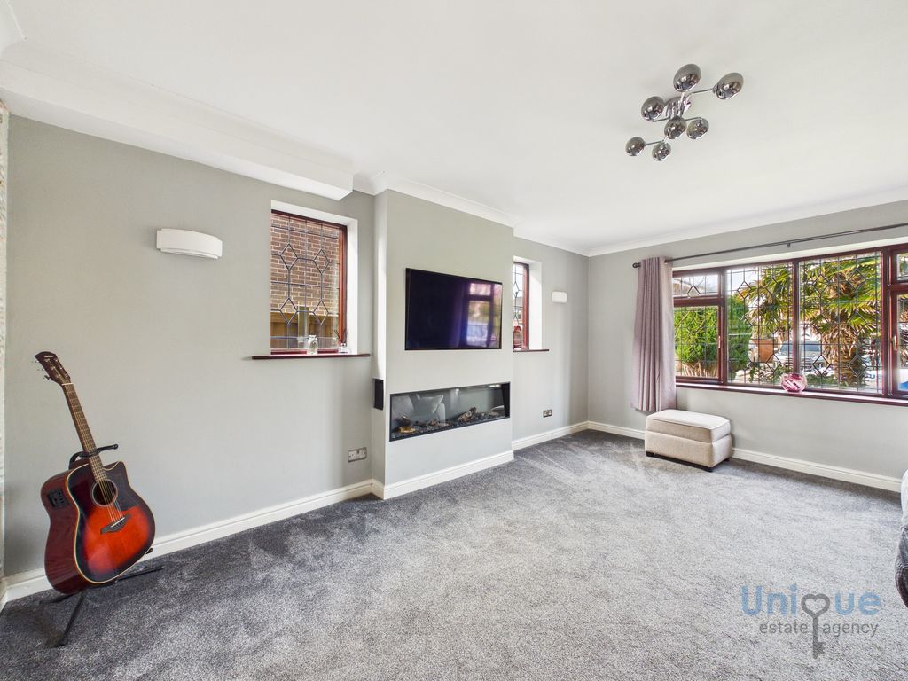 Property photo 2 of 23