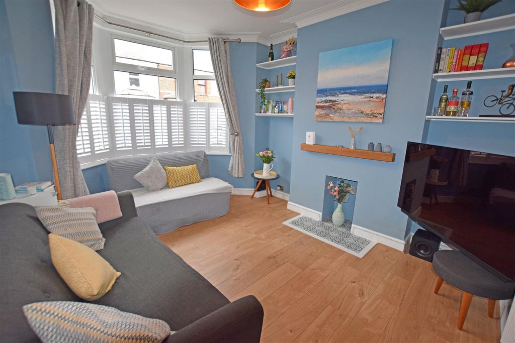 Property photo 2 of 13 Front Room.Jpg