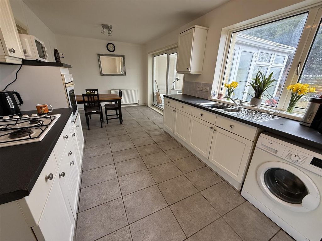 Property photo 2 of 21 Kitchen Dining Room