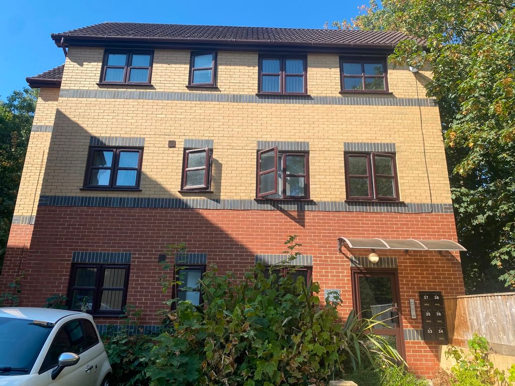 Property photo 1 of 5