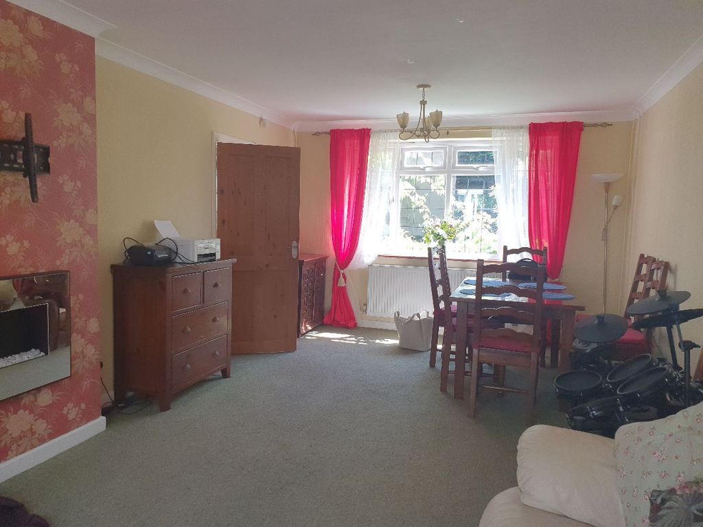 Property photo 2 of 22