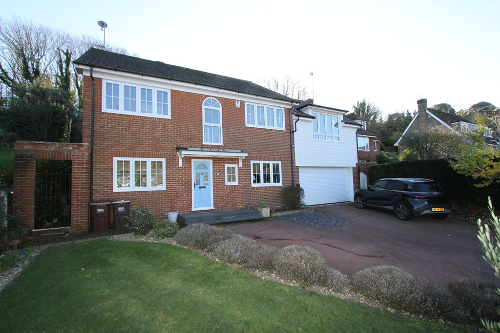 Property photo 1 of 29