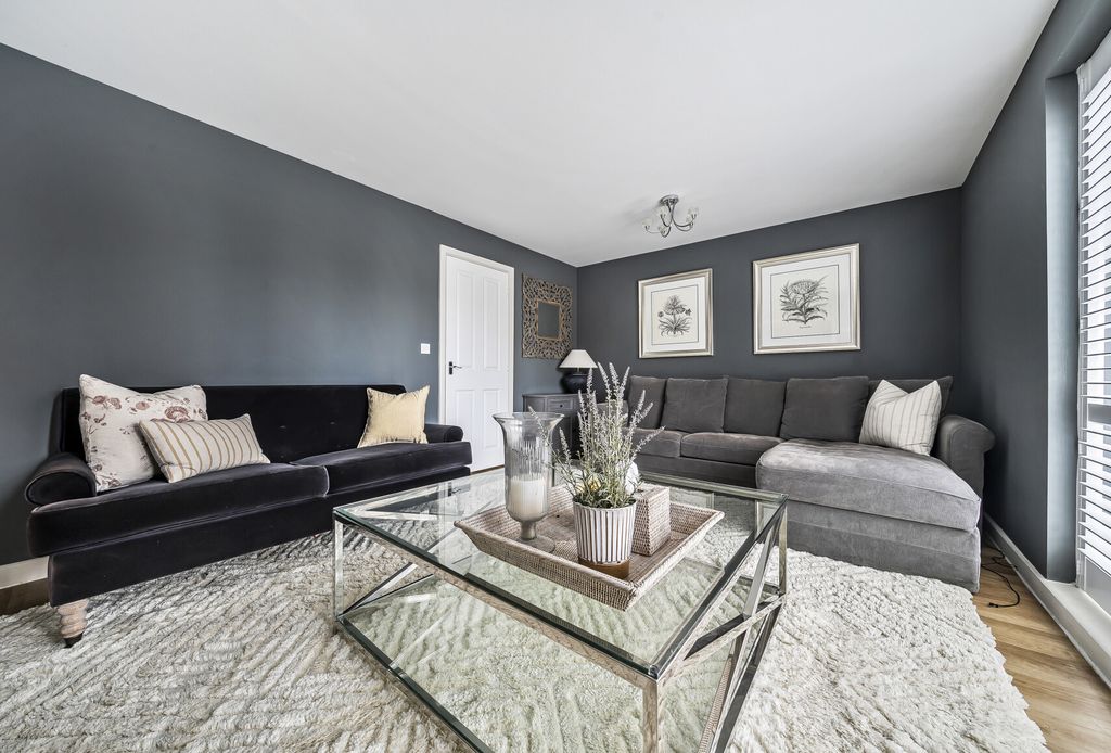 Property photo 1 of 22 1325039-10-6877d1...