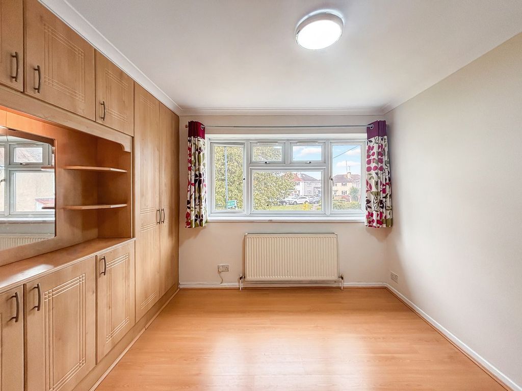 Property photo 2 of 26