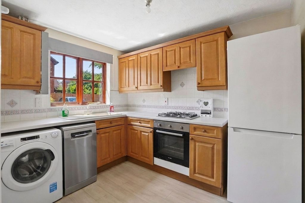 Property photo 2 of 13