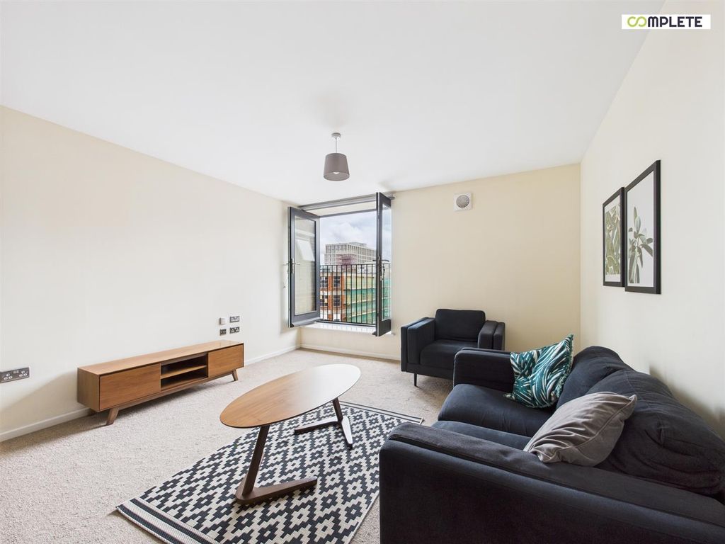 Property photo 1 of 20 Cam01231G0-Pr0111-Still015.Jpg