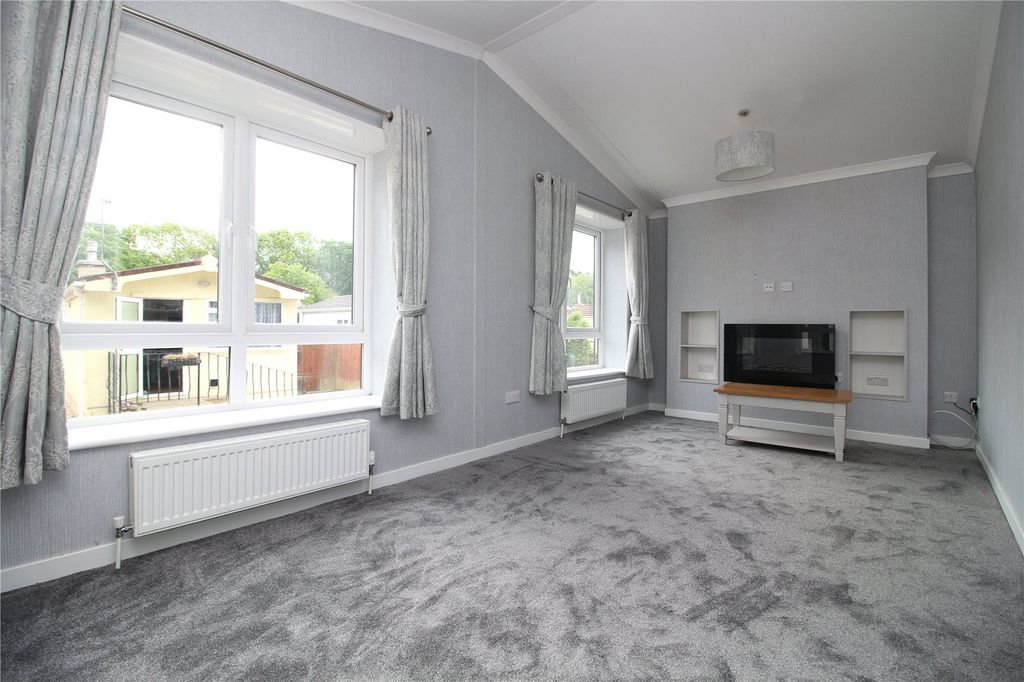 Property photo 2 of 9 Picture No. 02