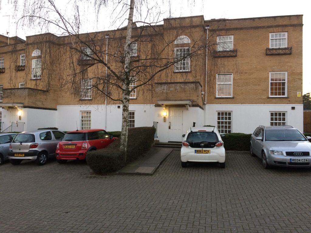 Property photo 1 of 2
