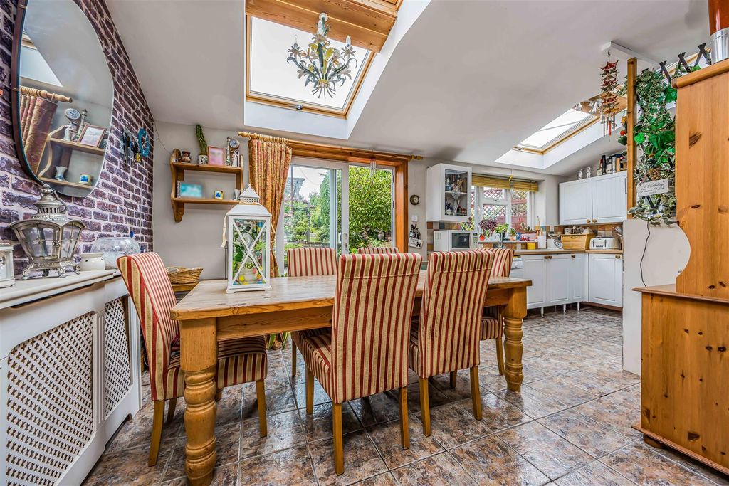 Property photo 3 of 30 59 Woodfield Avenue, Drayton-Small-Porticomarketin